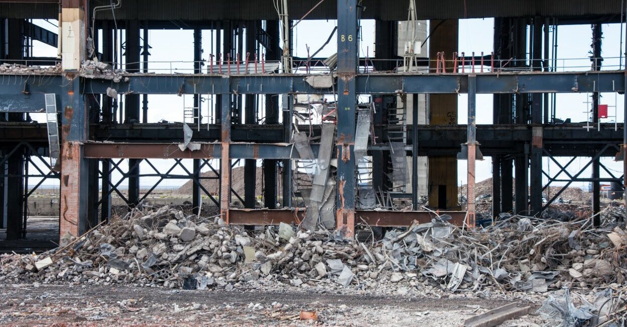 Carbon Steel Scrap Prices Explained - What Drives the Market and How to Profit - Clifton Metals